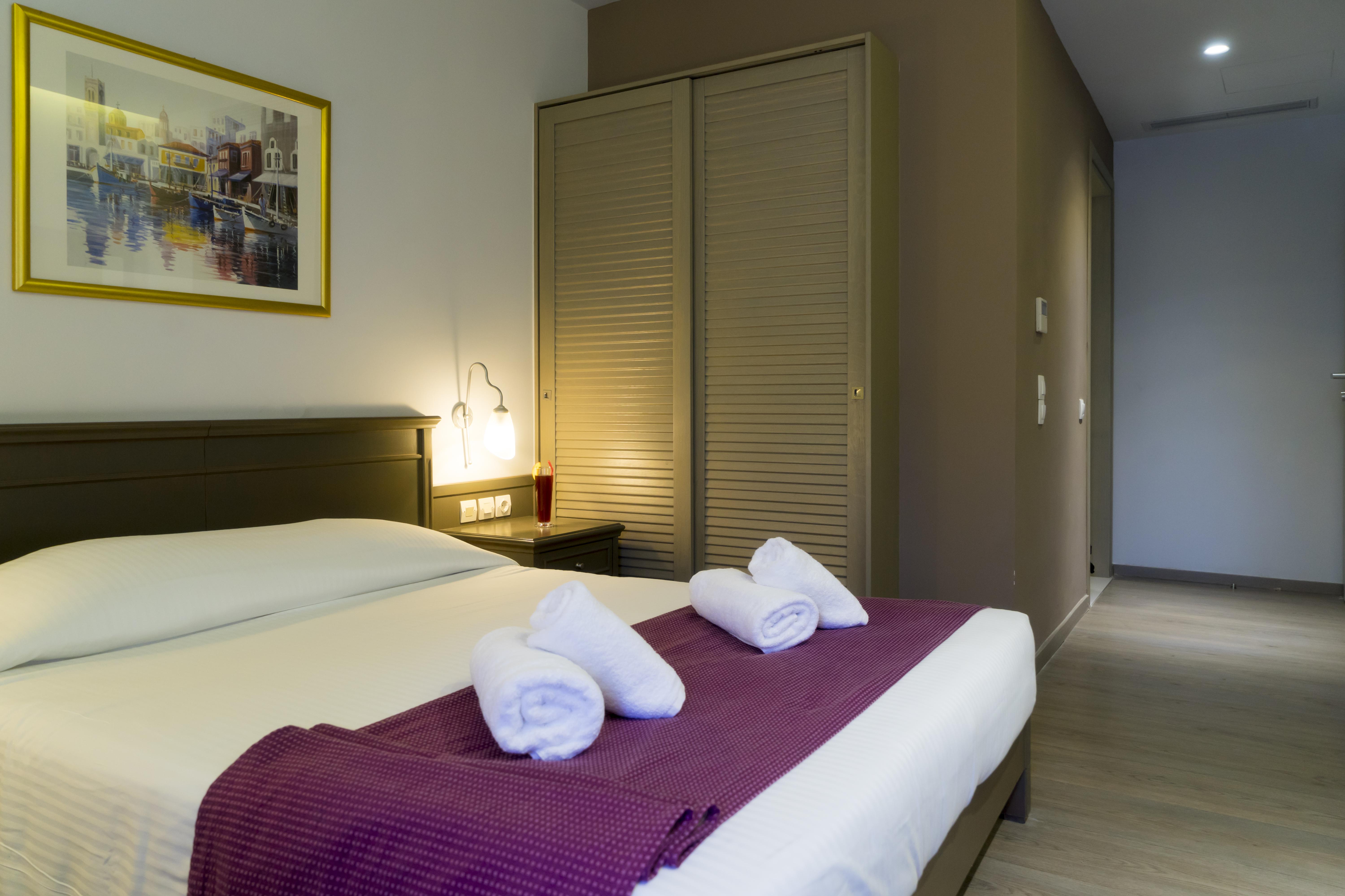 Castello City Hotel Heraklion  Bagian luar foto