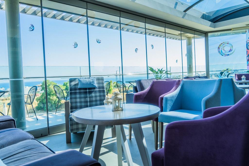 Castello City Hotel Heraklion  Bagian luar foto